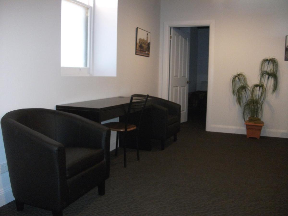 Two-Bedroom Apartment,1030935247:JPEG
