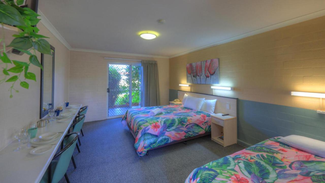 Twin Room with Balcony