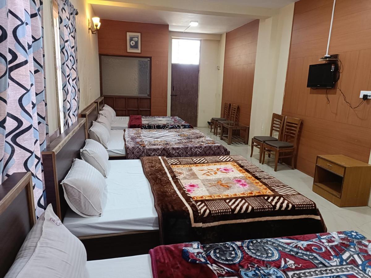 4-Bed Mixed Dormitory Room,1333884515:JPEG