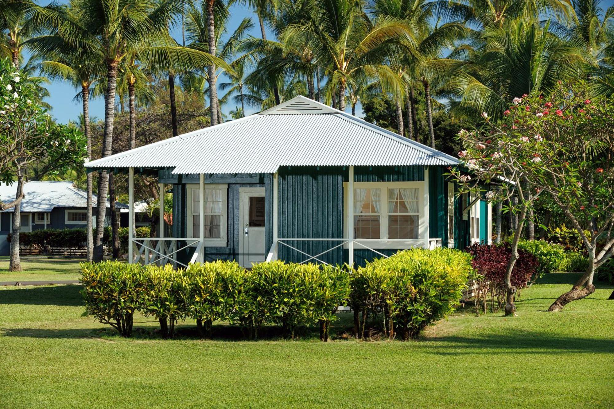 Coast Cottage Three Bedroom with Ocean View