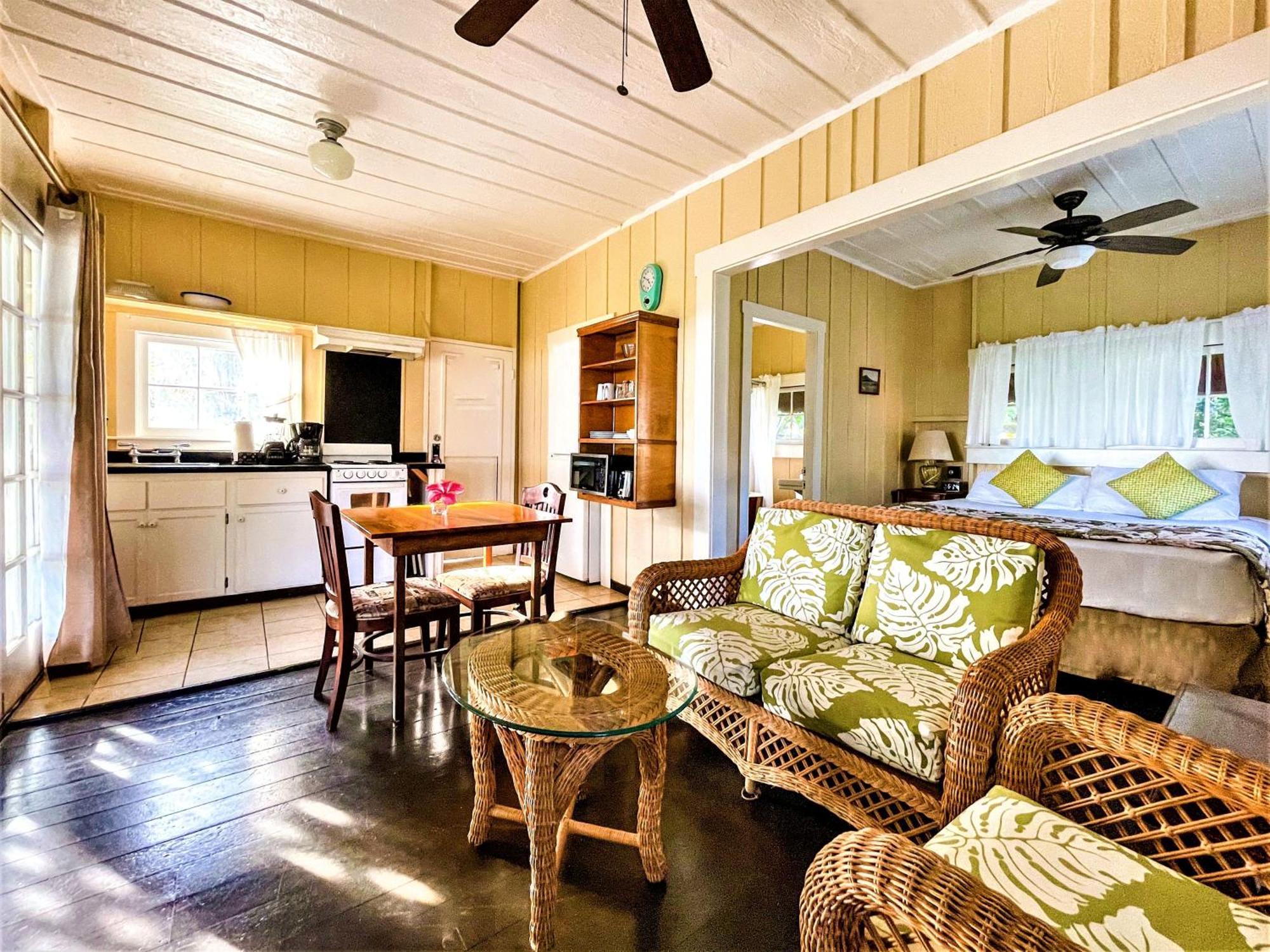 Coast Cottage One Bedroom Ocean Front