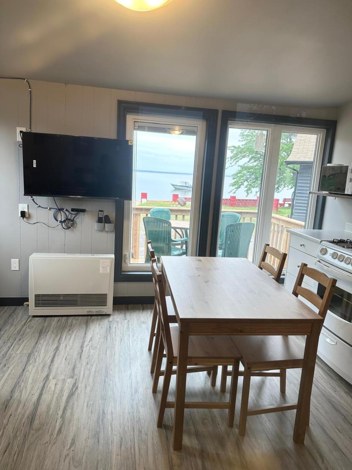 Chalet,1690972342:JPEG