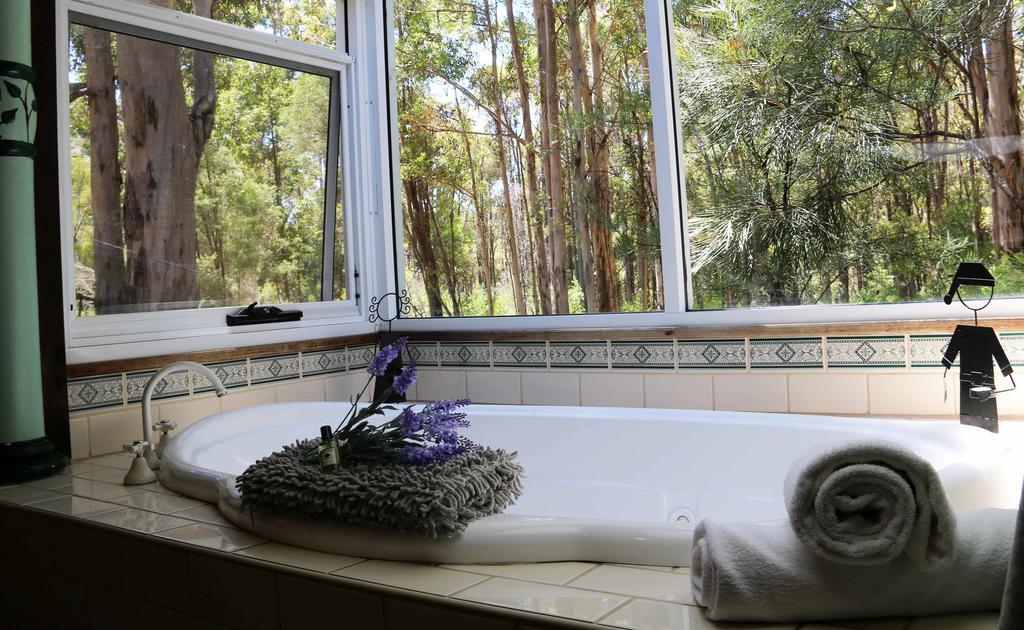 Two-Bedroom Chalet - Romeo,182343849:JPEG