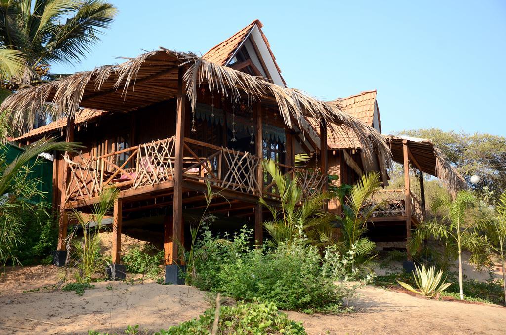 Oceanside wooden Cottage