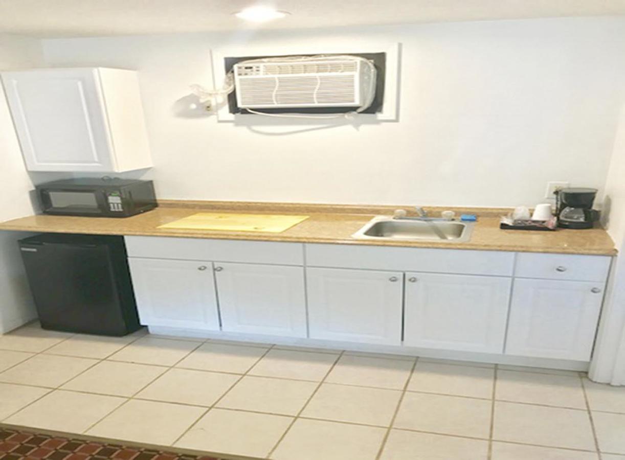 Queen Room with Two Queen Beds,1397697242:JPEG