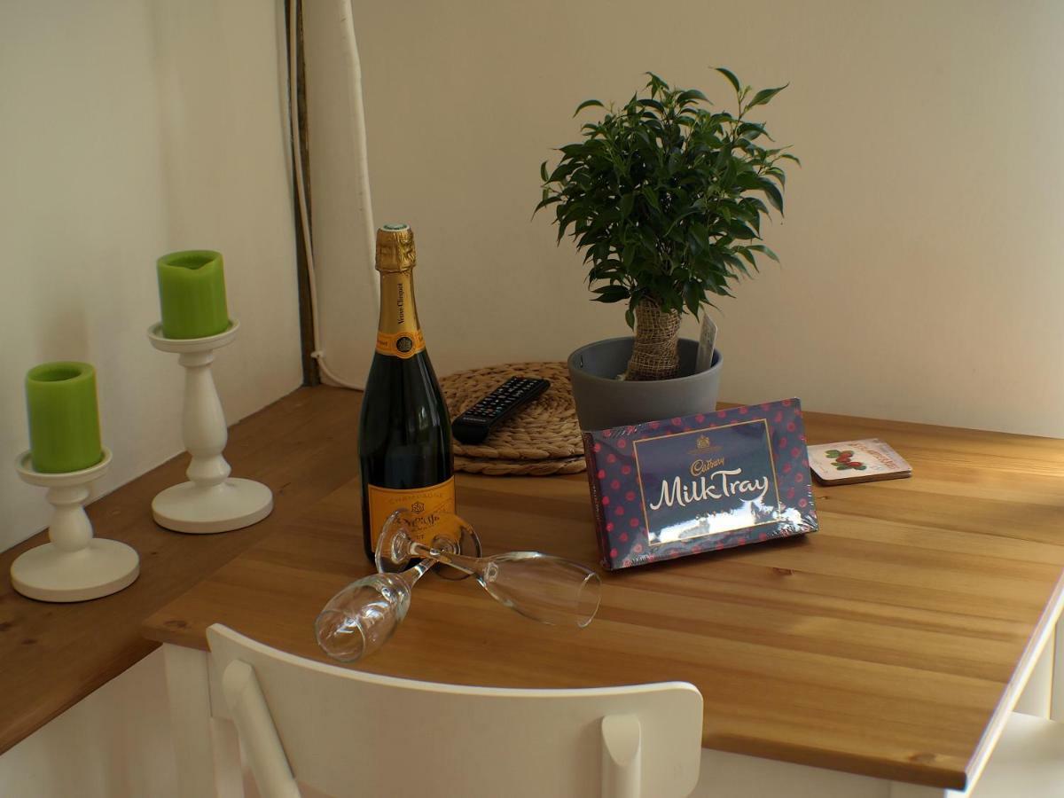 One-Bedroom Chalet,1269696268:JPEG