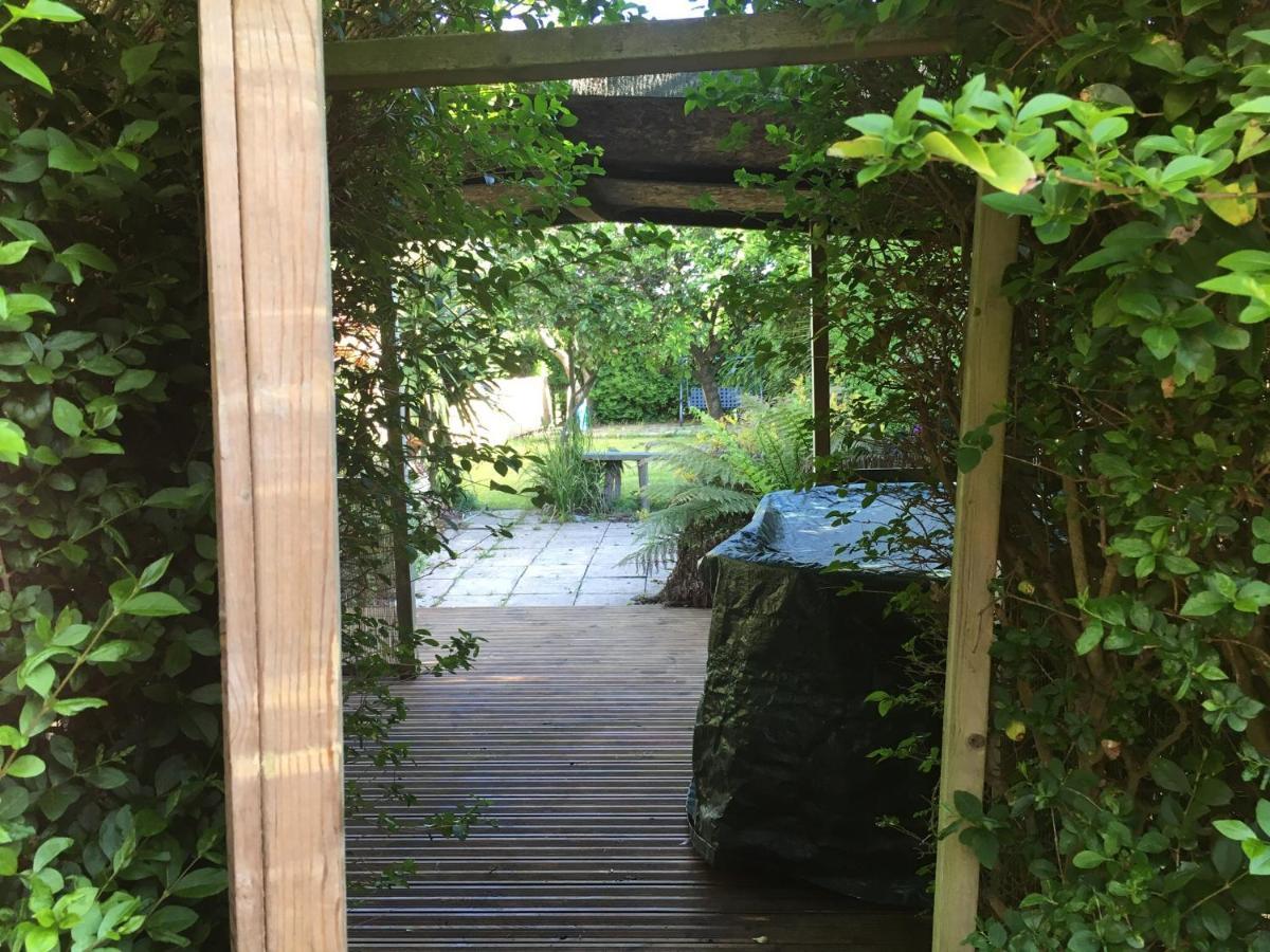 Two-Bedroom House,922551010:JPEG