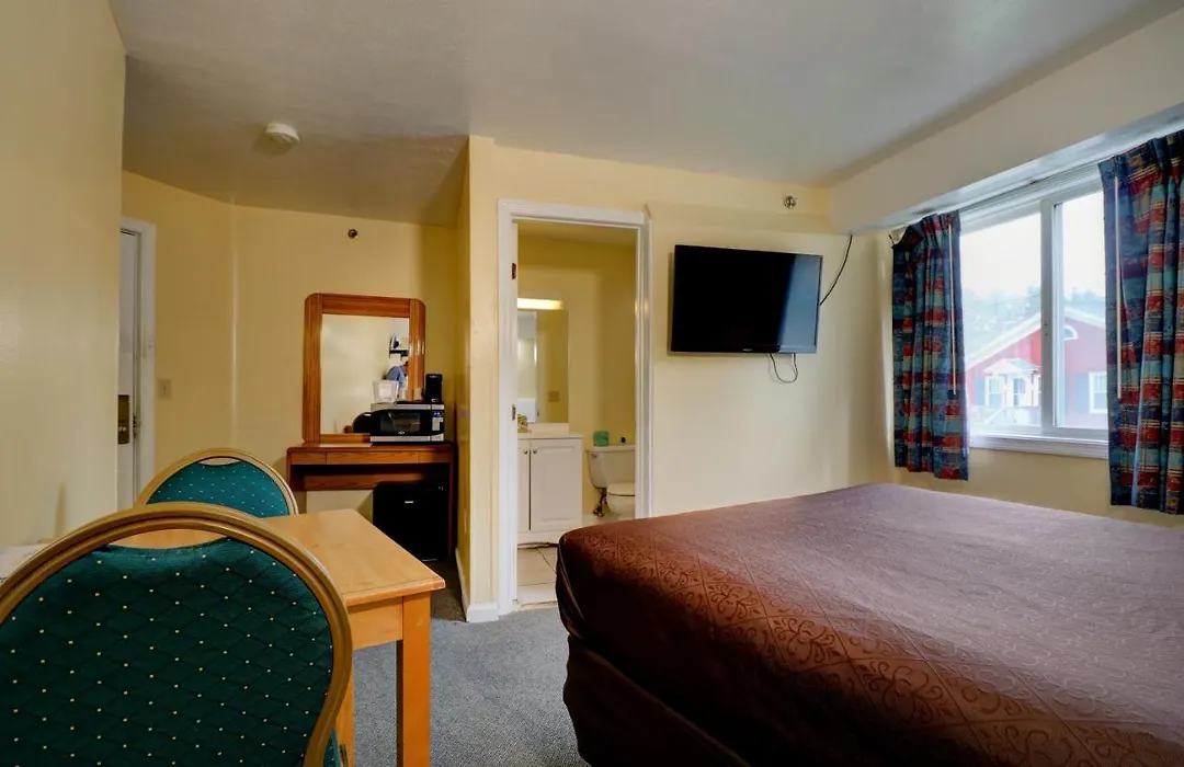 Brookside Inn & Cottages-1