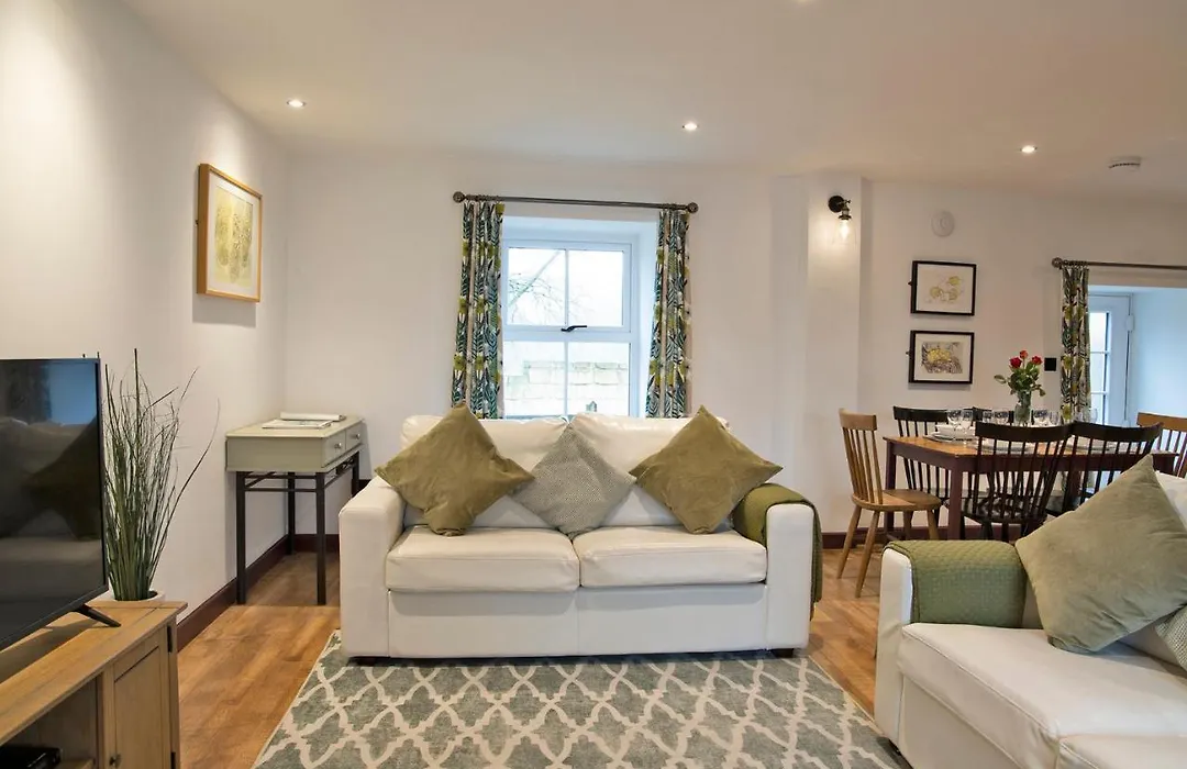 Stainsborough Hall Holiday Cottages-1