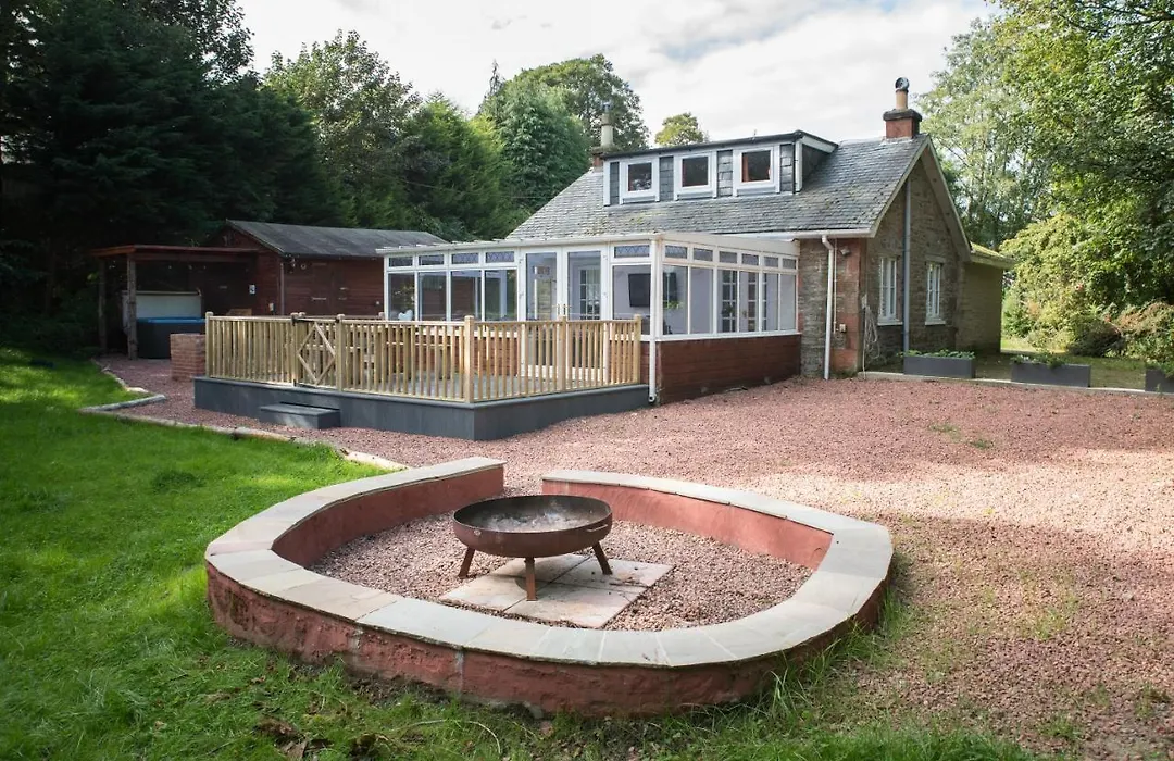 Auchendennan Farm Self Catering Cottages-1