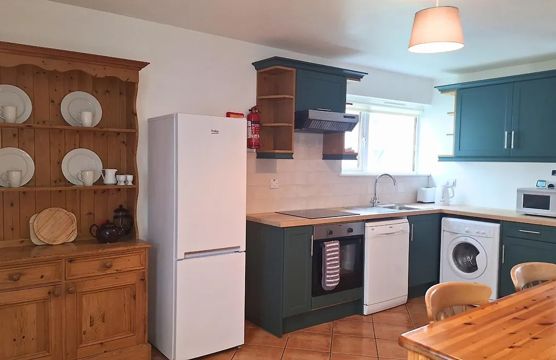 Dingle Harbour Cottages 3 Bed Sleeps 7 By Trident Holiday Homes-1