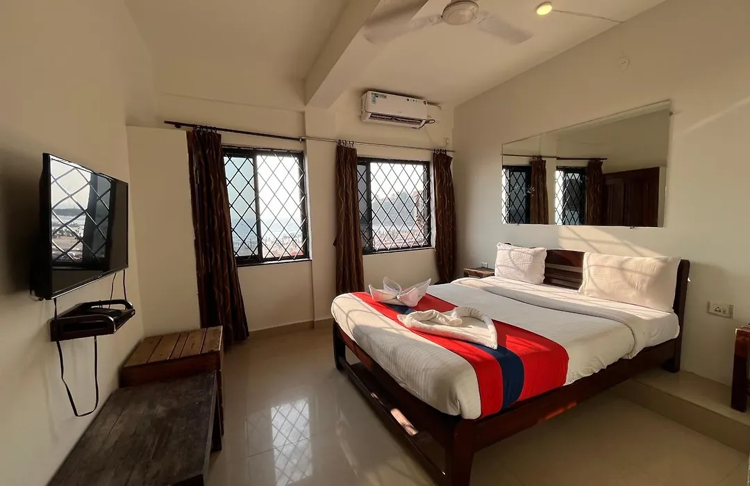 Baga Beach Sunset And Spa-1
