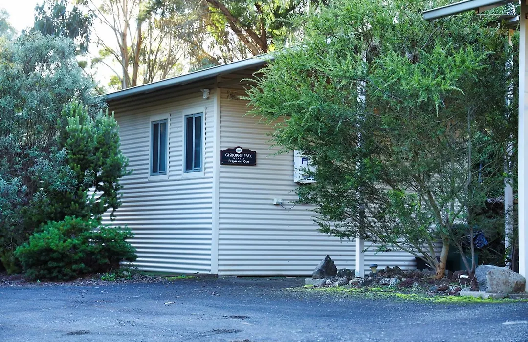 Gisborne Peak Winery - Charming Retreat Vineyard Stay Macedon Ranges-1