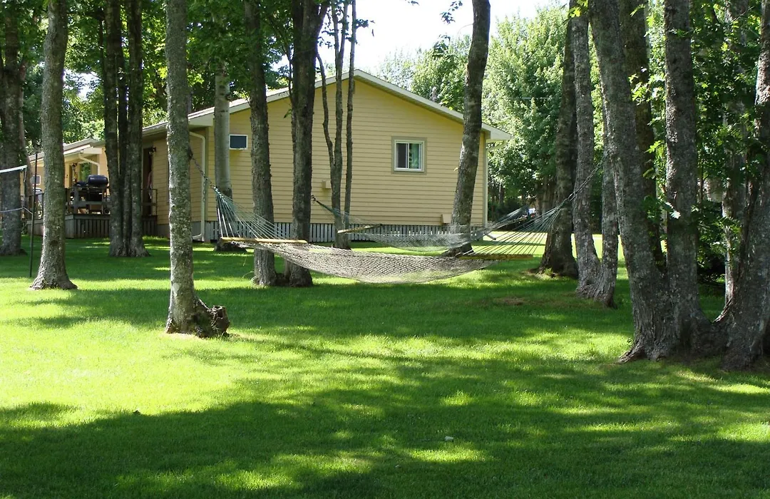Cavendish Maples Cottages-1