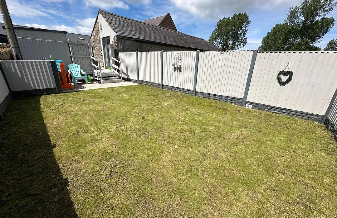 Dwylig Isa Holiday Cottages-1