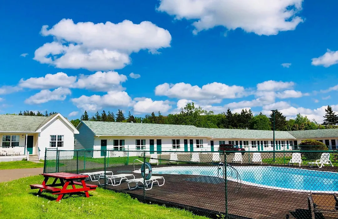 Anne Shirley Motel & Cottages-1