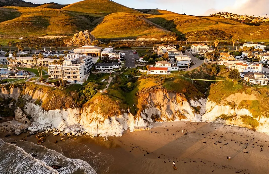 Tides Oceanview Inn And Cottages-1