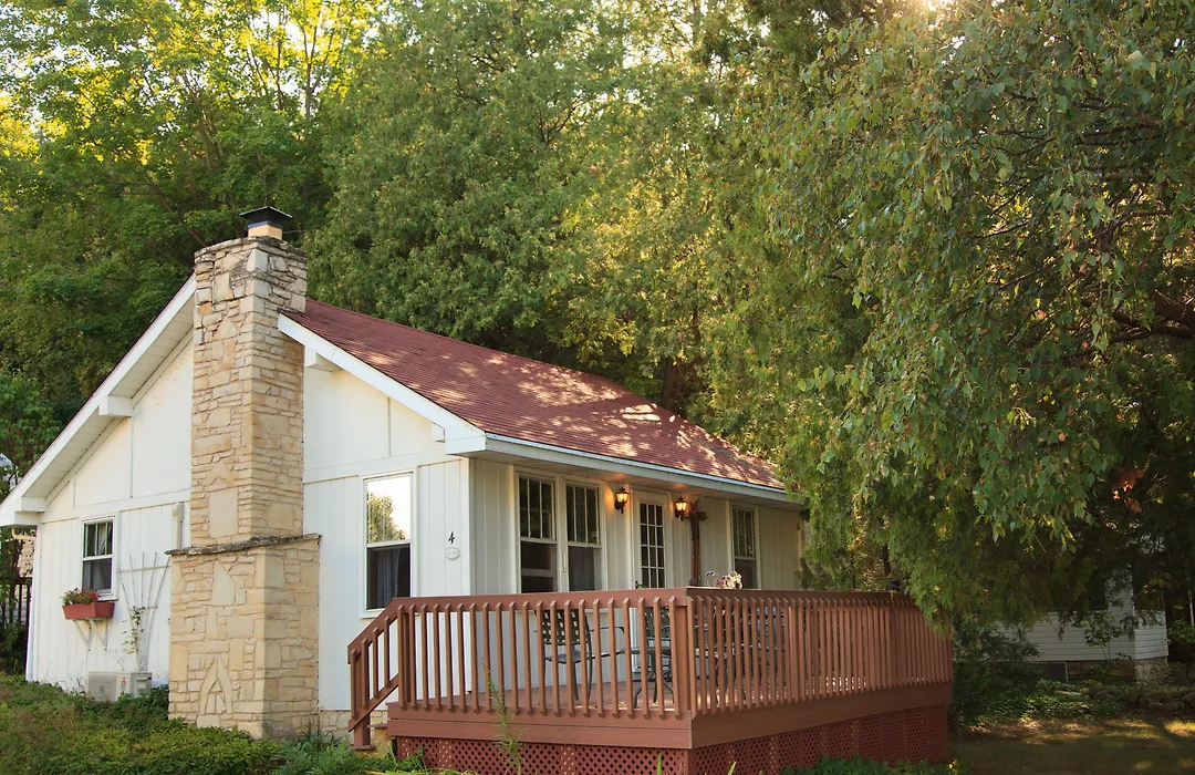 Thorp House Inn & Cottages-1