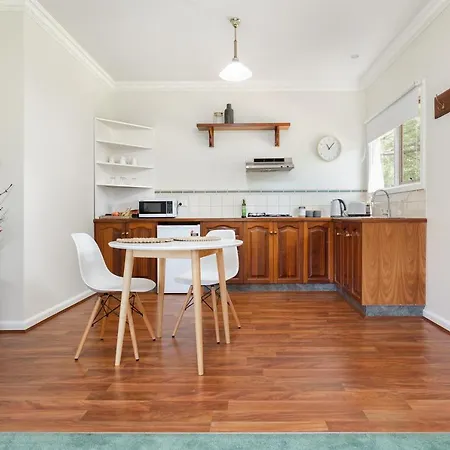 Cockatoo Cottages-3