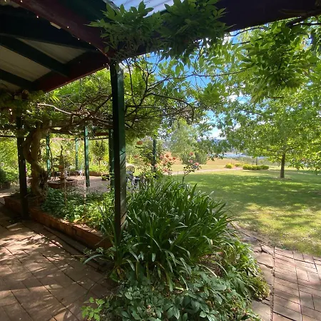 Willowlake Cottages-2
