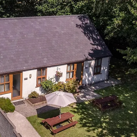 Graiglwyd Springs Holiday Cottages-3