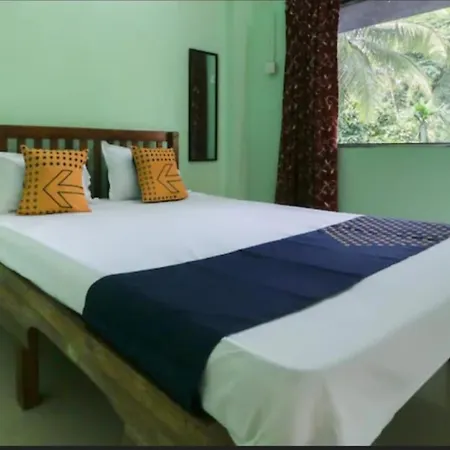 Dlite Beach Grove Cottages-3