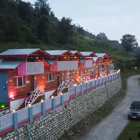 Rooftop Cottages & Restaurant, Pangot-2