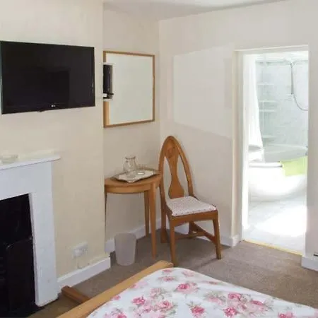 73 Ravensdale Cottages-3