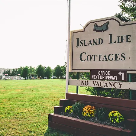Island Life Cottages-2