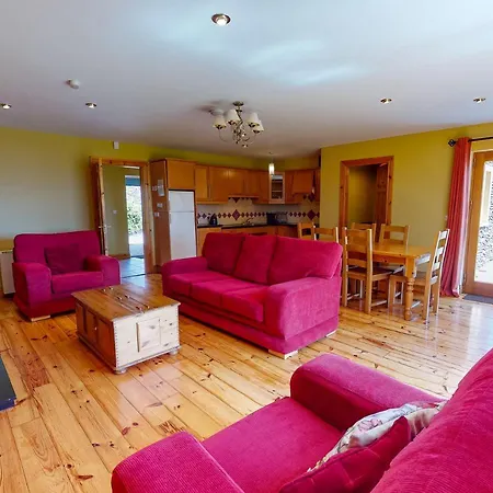 Dingle Courtyard Cottages 4 Bed Sleeps 8-3