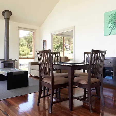 Yering Gorge Cottages-3
