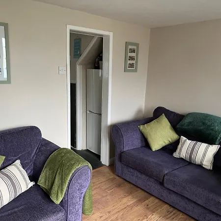 Turning Tides Holiday Cottage-3