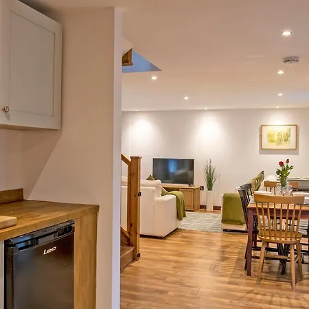 Stainsborough Hall Holiday Cottages-2