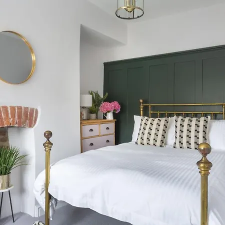 3 Coastguard Cottages-3