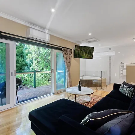 Wrenfield Cottages-2