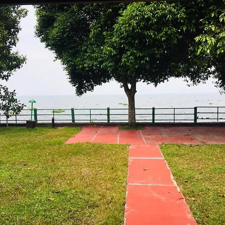 Illikkalam Lakeside Cottages-3
