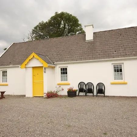 Killarney Lakeland Cottages-3