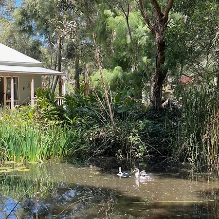 Tindoona Cottages-3
