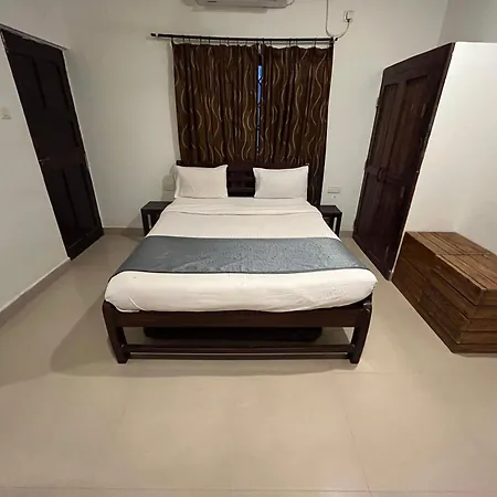 Baga Beach Sunset And Spa-3