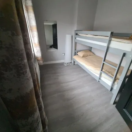 Airport Shared Accommodation-2