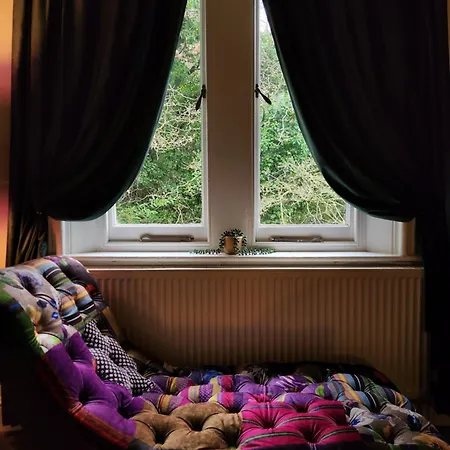 Mulgrave Country Cottage-2