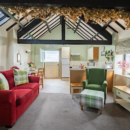 Hill House Farm Cottages-2