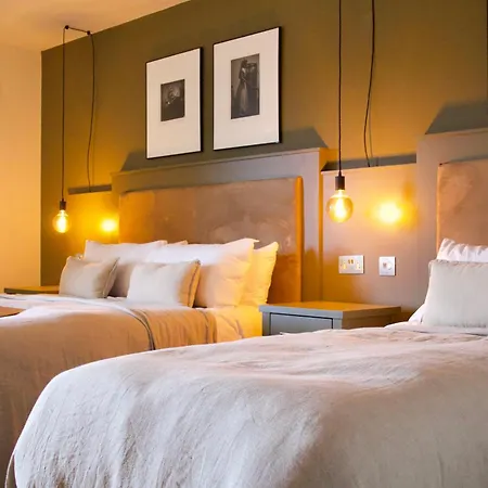 Fiddle + Bow Hotel-3