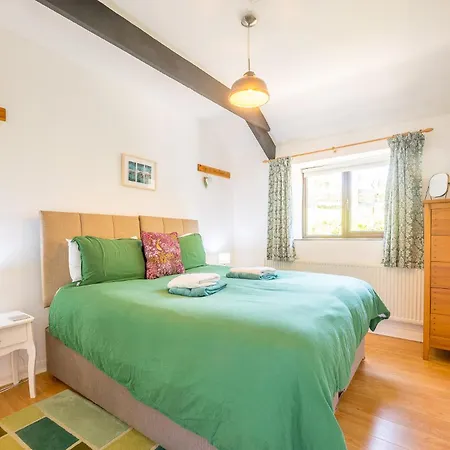Polrunny Farm Elderberry Cottage With Sea View-2