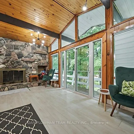 Lakeside Park Cottages-2