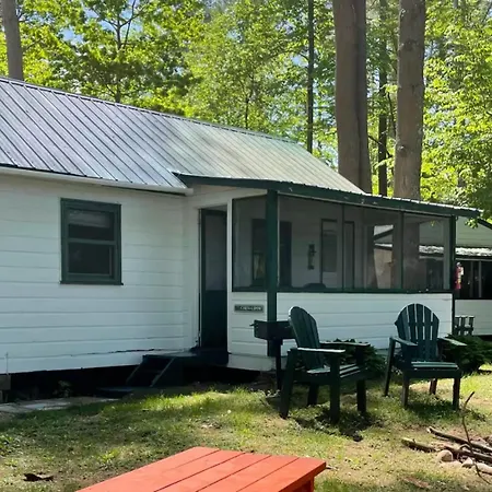 The Elms Waterfront Cottages-3