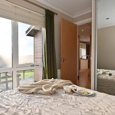 Mountain Farm Lodge At Perthi-2