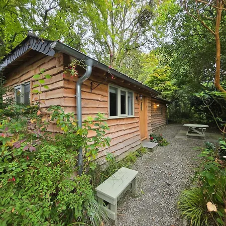 Pinetum Garden Cottages-3