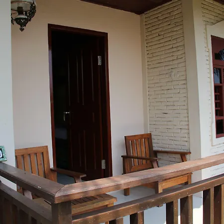 Puri Bunga Beach Cottages-3