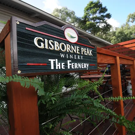 Gisborne Peak Winery - Charming Retreat Vineyard Stay Macedon Ranges-3